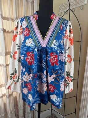 SHEIN Blue Floral V-Neck Blouse with Cream Contrast Sleeves Size 2X